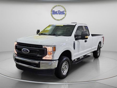 Used 2021 Ford F250 XL w/ Power Equipment Group AWD/4WD image 3