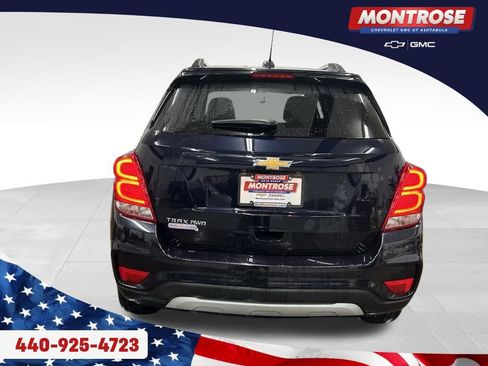 Used 2022 Chevrolet Trax LT w/ LT Convenience Package image 4