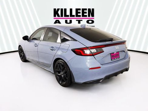 Used 2023 Honda Civic Sport image 3