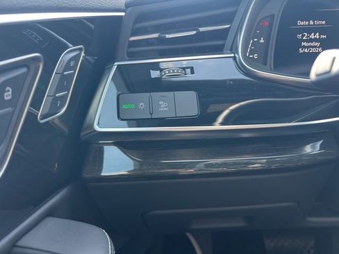 Used 2025 Audi Q7 3.0T Premium Plus AWD/4WD image 14