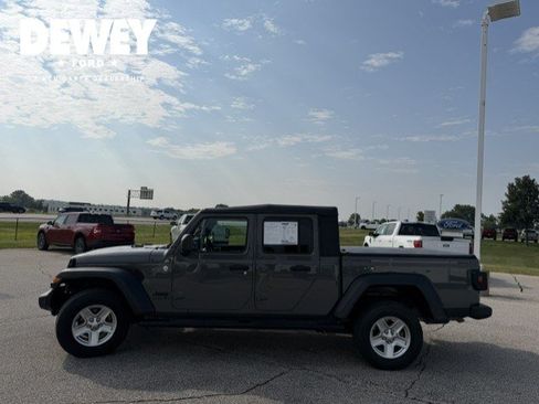 Used 2020 Jeep Gladiator Sport w/ Quick Order Package 24S AWD/4WD image 5