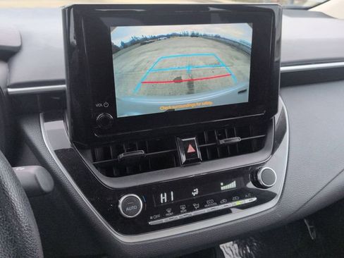 Used 2023 Toyota Corolla LE image 20