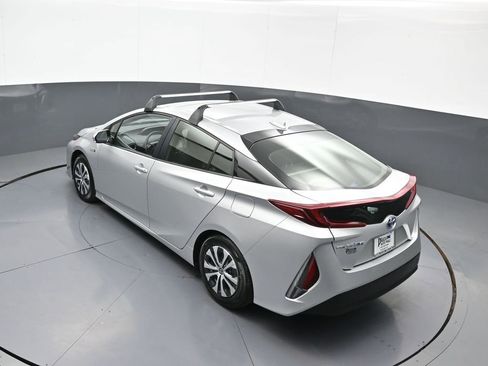 Used 2022 Toyota Prius Prime LE FWD image 40