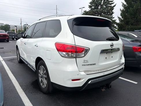 Used 2014 Nissan Pathfinder SL w/ Cargo Package AWD/4WD image 2
