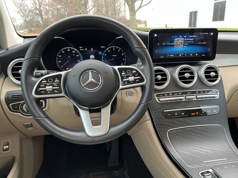 Certified 2022 Mercedes-Benz GLC 300 image 30