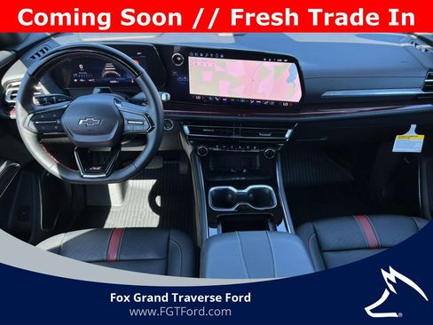 Used 2024 Chevrolet Traverse RS w/ LPO, Floor Liner Package AWD/4WD image 2