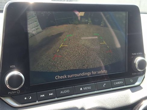 Certified 2020 Nissan Sentra SR w/ Electronics Package FWD image 18