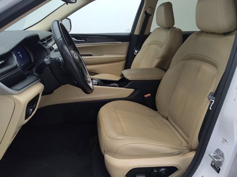 Used 2021 Jeep Grand Cherokee L Limited RWD image 17
