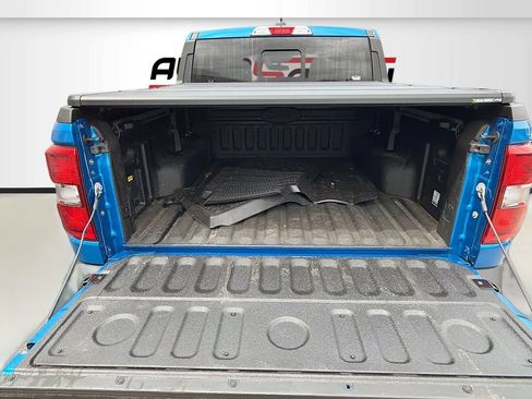 Used 2025 Ford Maverick Lariat w/ 4K Tow Package AWD/4WD image 27