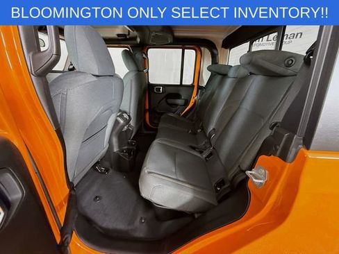 New 2025 Jeep Gladiator Willys image 23