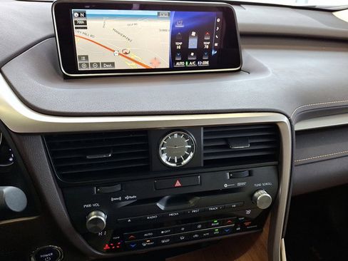 Used 2019 Lexus RX 450hL Premium image 17