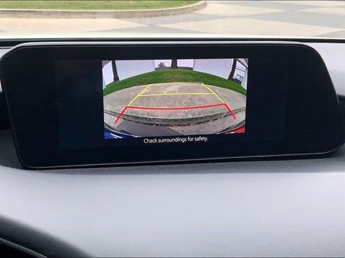 Used 2019 MAZDA MAZDA3 Hatchback w/ Premium Package image 21