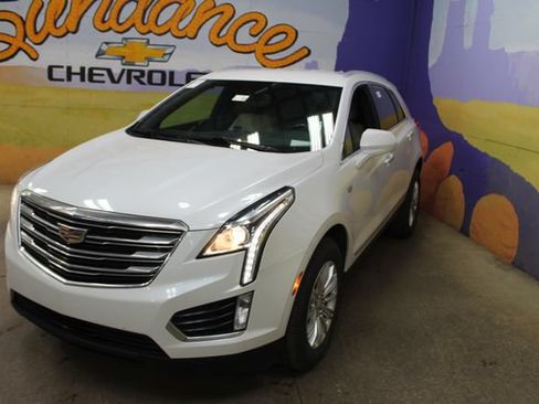 Used 2018 Cadillac XT5 AWD image 4