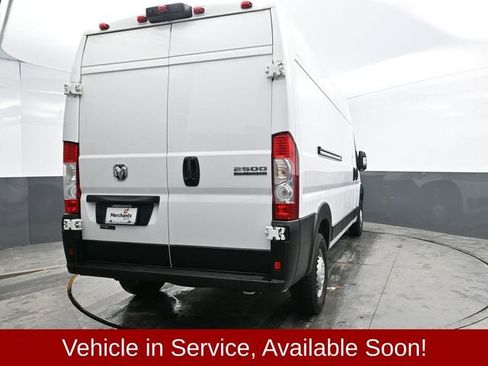 Used 2025 RAM ProMaster 2500 w/ Convenience Group image 5