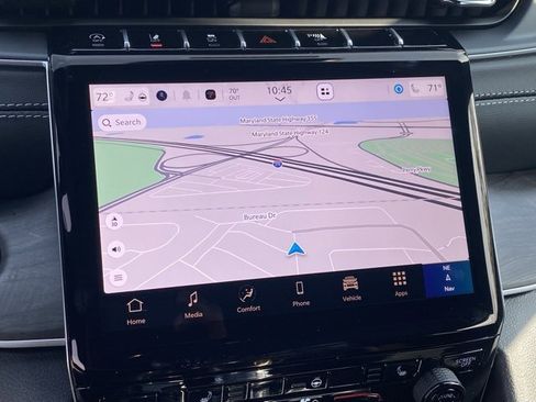 New 2025 Jeep Grand Cherokee Limited w/ Black Appearance Package image 3