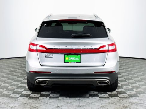 Used 2017 Lincoln MKX Select w/ Select Plus Package FWD image 7