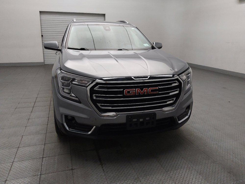 Used 2024 GMC Terrain SLT AWD/4WD image 14