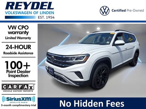 Certified 2022 Volkswagen Atlas SE w/ Panoramic Sunroof Package AWD/4WD image 1