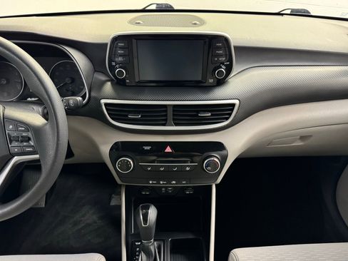 Used 2019 Hyundai Tucson SE image 15