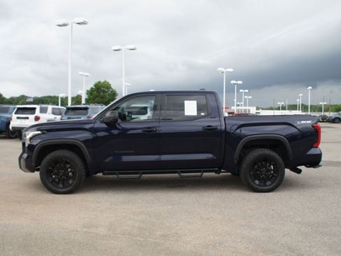 Used 2023 Toyota Tundra SR5 AWD/4WD image 11