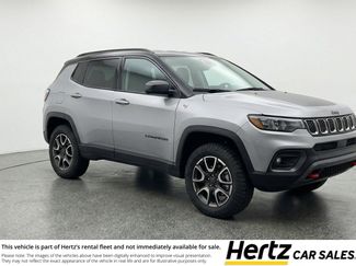 Used 2025 Jeep Compass Trailhawk video 1
