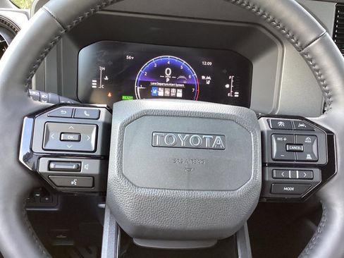 Used 2025 Toyota Land Cruiser image 21