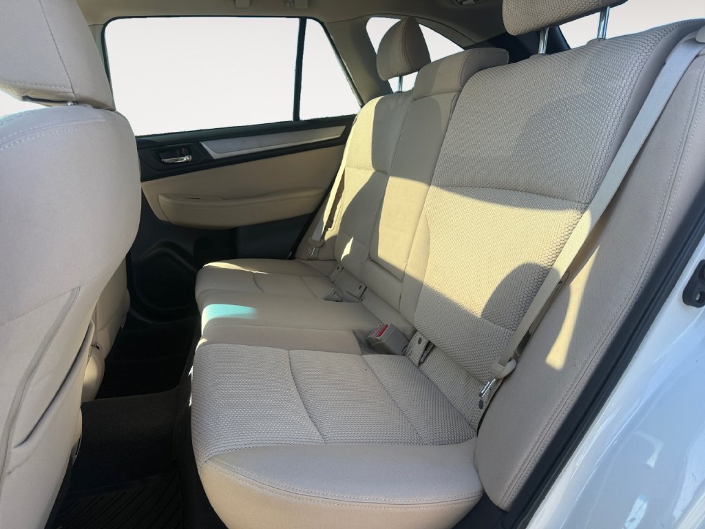 Used 2019 Subaru Outback 2.5i Premium w/ Popular Package #2 AWD/4WD image 13