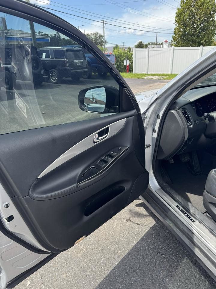 Used 2017 INFINITI QX50 2WD image 7