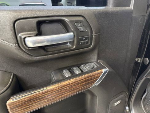 Used 2022 Chevrolet Silverado 3500 High Country w/ Z71 Off-Road Package image 23