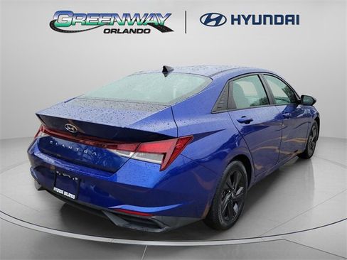 Used 2021 Hyundai Elantra SEL image 4