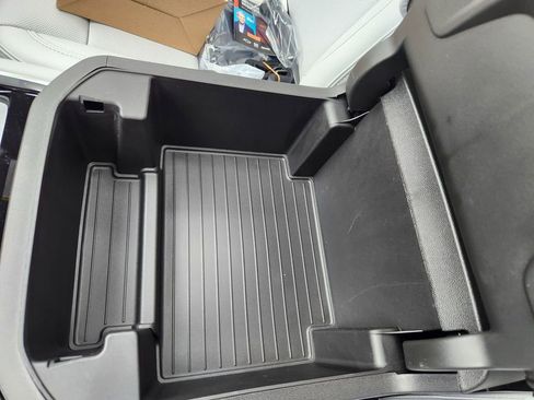 New 2026 Chevrolet Tahoe Premier AWD/4WD image 18