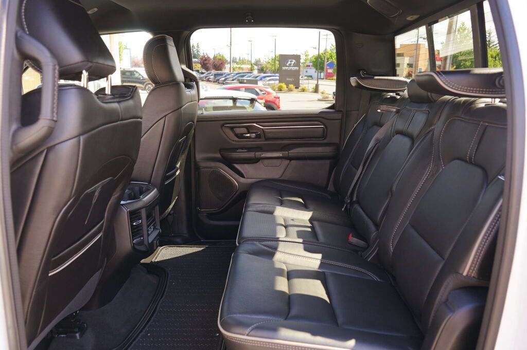 Used 2022 RAM 1500 Limited w/ Off-Road Group AWD/4WD image 19