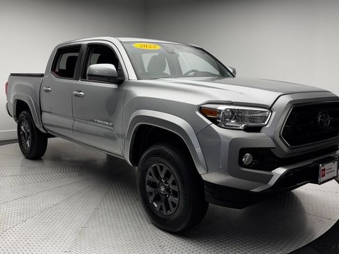 Used 2023 Toyota Tacoma SR5 AWD/4WD image 44