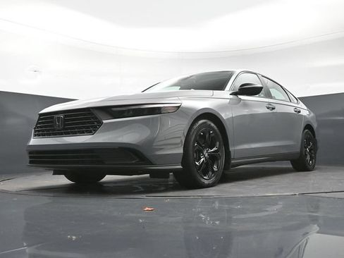 Certified 2025 Honda Accord SE image 21