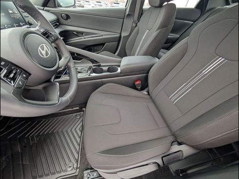 New 2026 Hyundai Elantra SEL Sport Premium FWD image 11