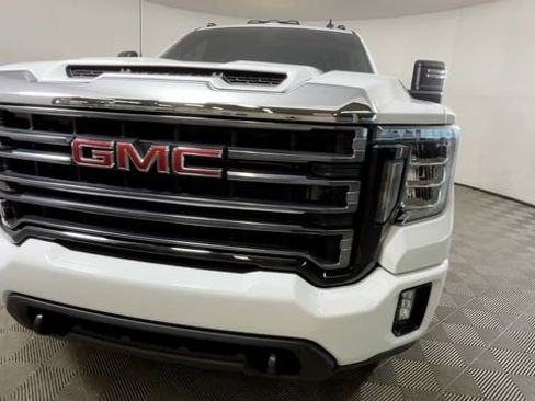 Used 2021 GMC Sierra 2500 SLE w/ SLE Value Package; AWD/4WD image 11