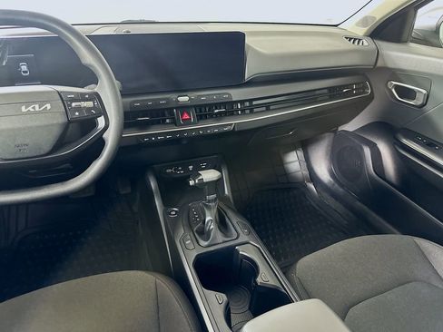 Used 2025 Kia K4 LXS image 19