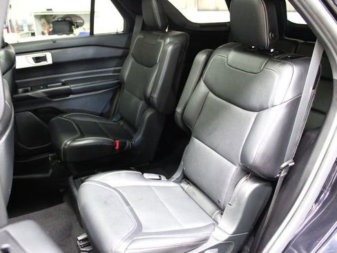 Used 2020 Ford Explorer ST w/ ST Street Pack image 26