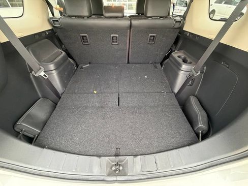 Used 2019 Mitsubishi Outlander AWD image 14