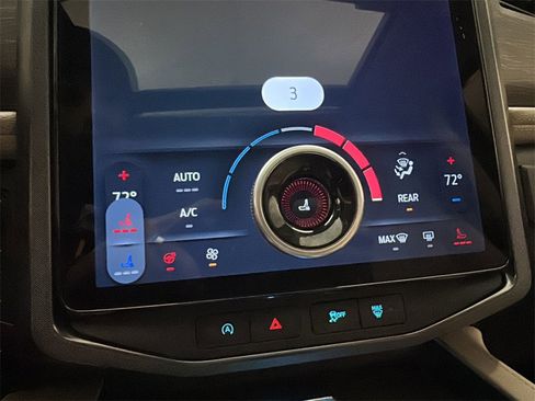 Used 2023 Ford Expedition Limited image 30