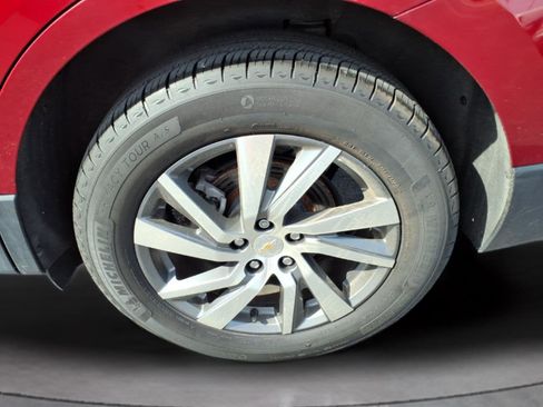 Used 2024 Chevrolet Equinox LT w/ LPO, Floor Liner Package FWD image 29