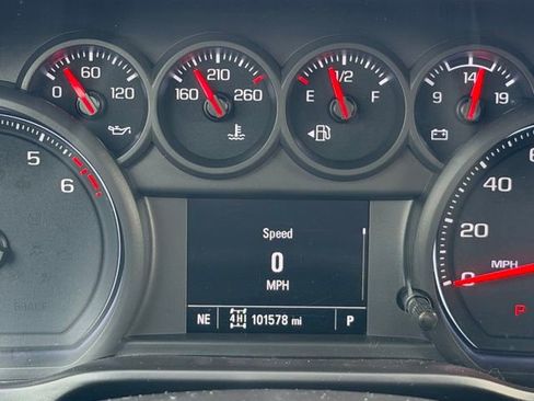 Used 2021 Chevrolet Silverado 1500 Custom image 8