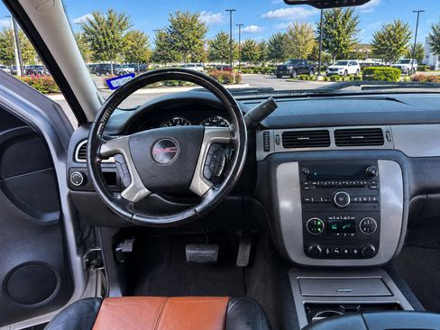 Used 2008 GMC Sierra 1500 SLT w/ All-Terrain Package RWD image 30