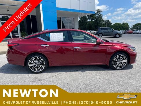 Used 2025 Nissan Altima 2.5 SL AWD/4WD image 42