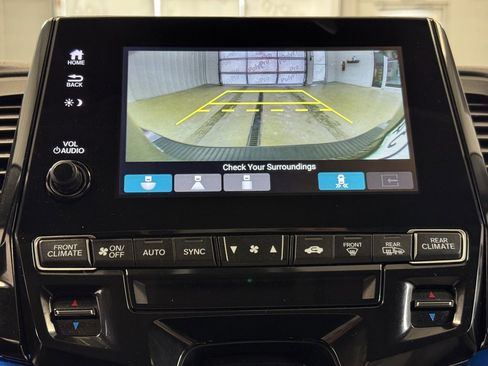 Used 2023 Honda Odyssey Touring image 43