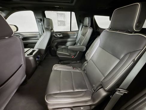 Used 2021 Chevrolet Tahoe Premier w/ Premium Package AWD/4WD image 26