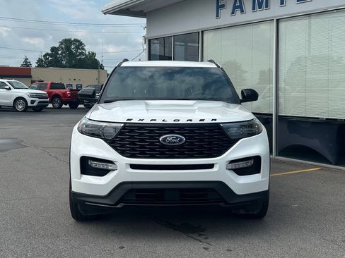 Used 2024 Ford Explorer ST-Line w/ Class IV Trailer Tow Package AWD/4WD image 2