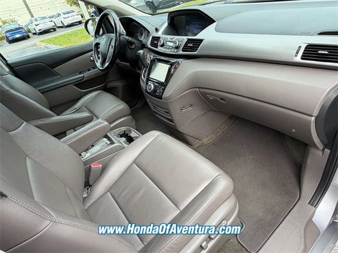 Used 2016 Honda Odyssey Touring image 18