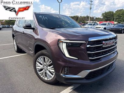 Used 2025 GMC Acadia Elevation w/ Elevation Premium Package