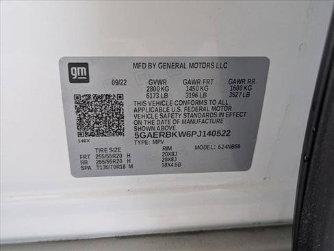 Used 2023 Buick Enclave Essence w/ Experience Buick Package FWD image 23